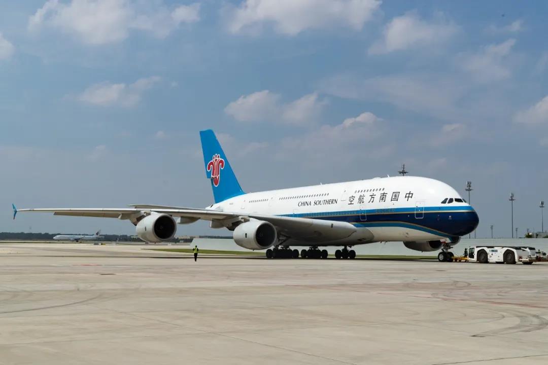 南航A380最新航線(xiàn)，連接世界的航空巨擘展翅翱翔，南航A380開(kāi)辟新航線(xiàn)，航空巨擘展翅翱翔全球