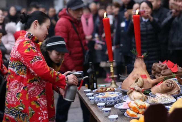 春節(jié)去烏鎮(zhèn)好玩嗎？——一場(chǎng)文化與自然的交織之旅，春節(jié)烏鎮(zhèn)游，文化與自然的完美交織之旅